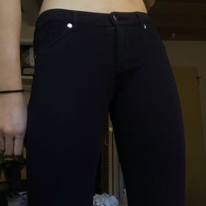 BLACK JEANS